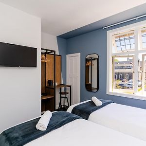 Habitación con 2 Camas Individuales